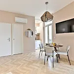 Appartement Paisible Proche Parc Monceau - V